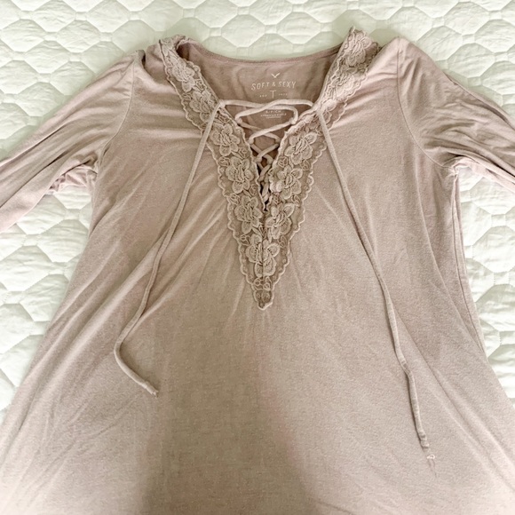 Clothing bundle - Picture 3 of 5